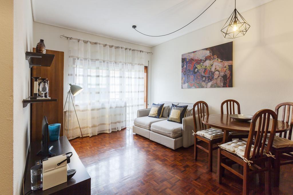 Apartment Camoes Deluxe Porto Dış mekan fotoğraf